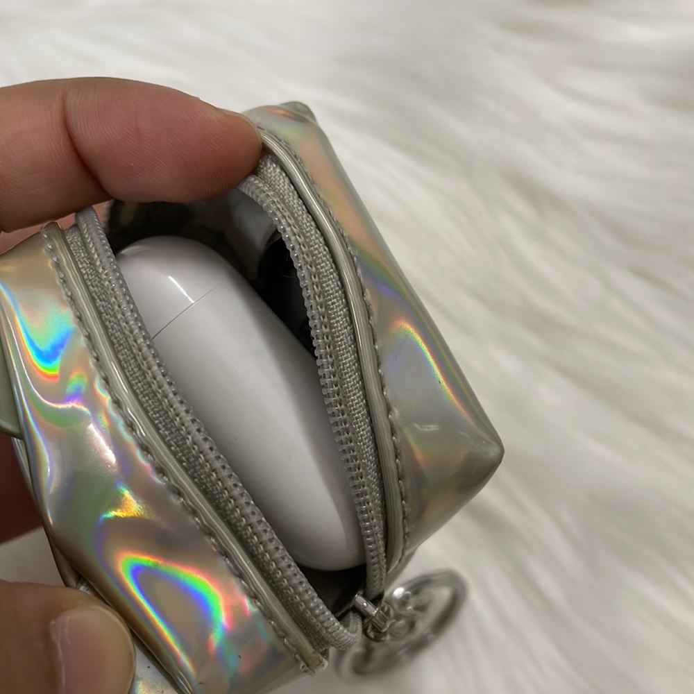H&M cute EarPods/coins clutch - Picture 4 of 6